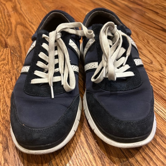 Vionic Nana lace up sneaker - Picture 2 of 4